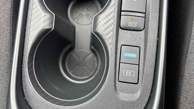 Nissan Juke 1.6 Hybrid N-Connecta 5dr Auto Hybrid Hatchback